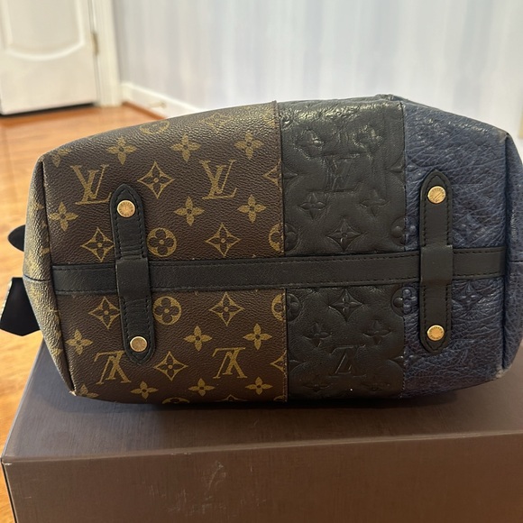 Louis Vuitton trio color tote. - Picture 7 of 7